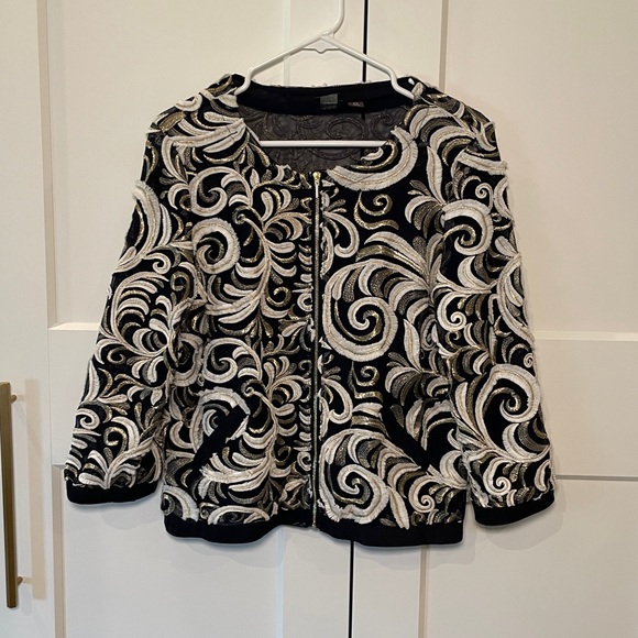 ✨Host Pick✨CHICO'S Travelers Embellished Scroll Bomber Jacket - Picture 2 of 7